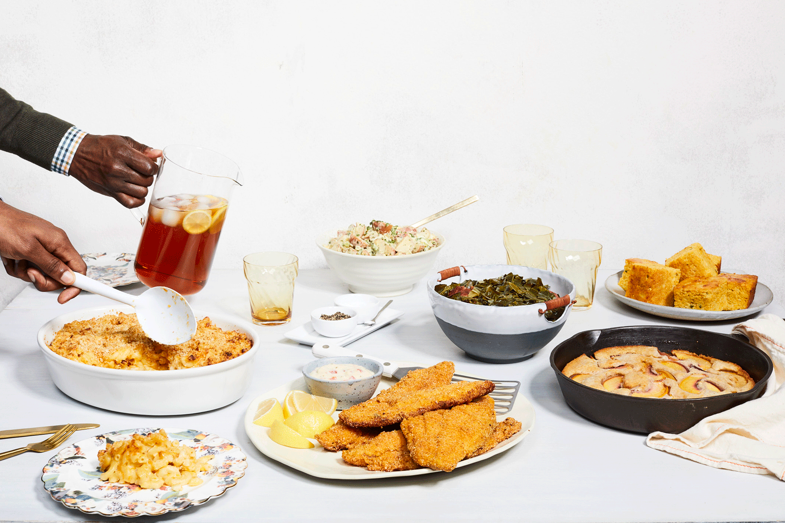 SundayDinner-TableSpread-3QT_GIF